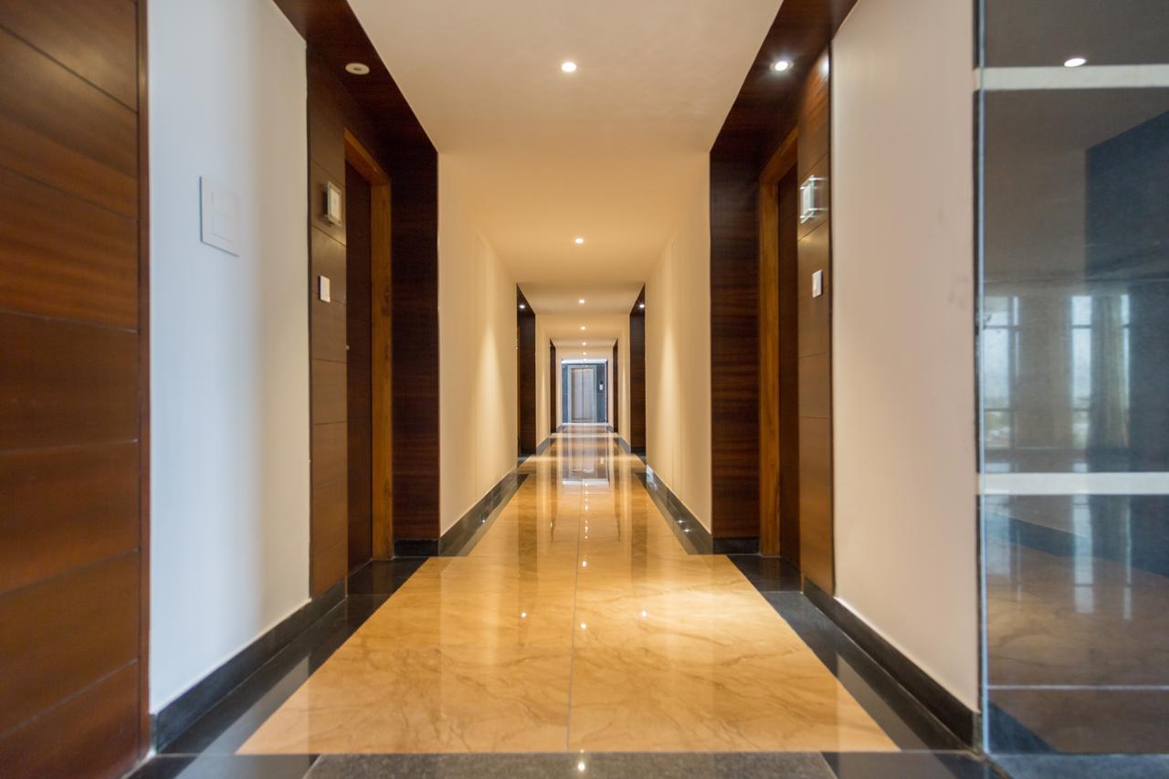 Hotel Hills Tirupattur Tiruppatur Eksteriør billede