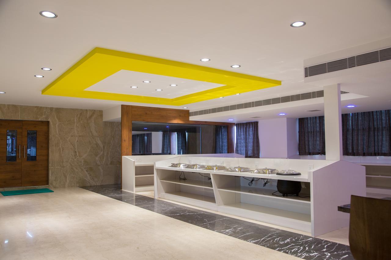 Hotel Hills Tirupattur Tiruppatur Eksteriør billede