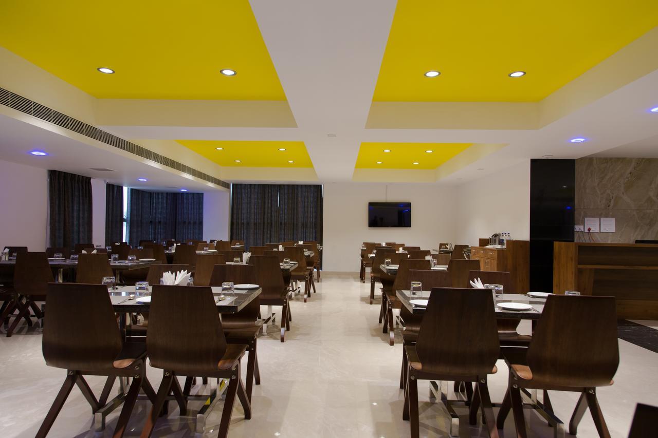Hotel Hills Tirupattur Tiruppatur Eksteriør billede